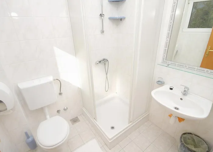 Double 3248a Gostinjska kuća 3*